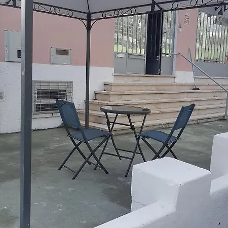 بيت شباب Terminal 3 *